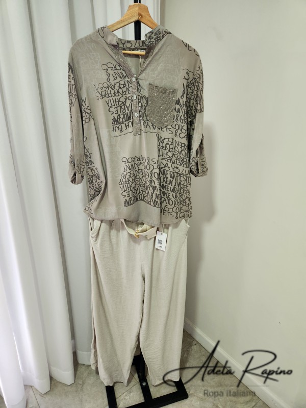Pantalon con Cinto + Camisola estampada