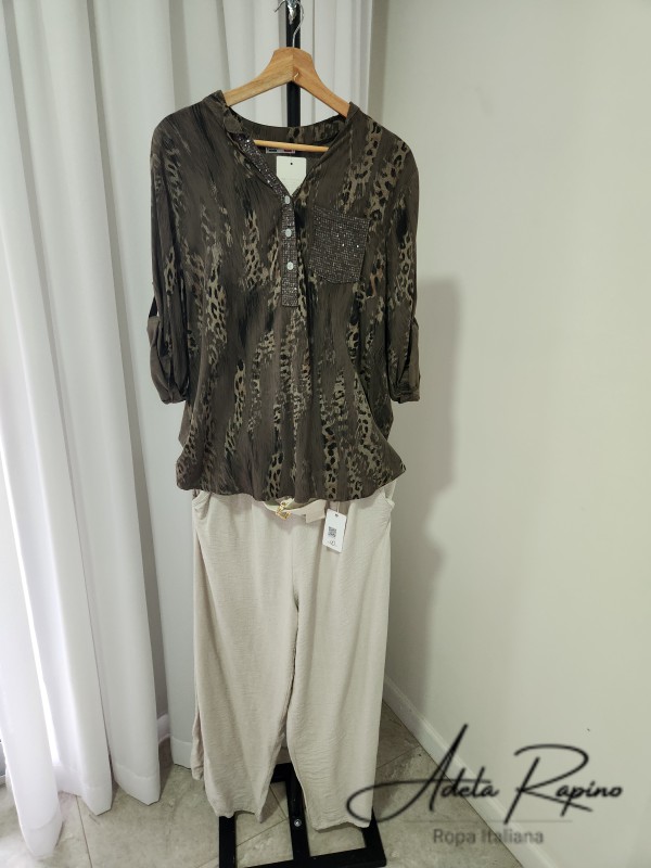 Pantalon con Cinto + Camisola estampada