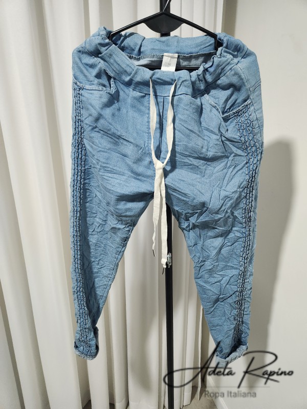 Babucha con detalle en las piernas