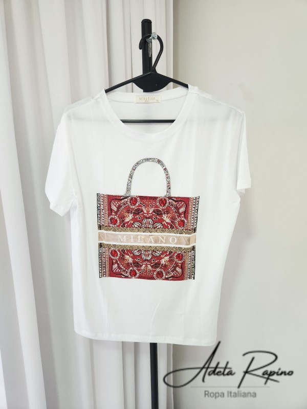 Remeras Mangas Cortas con detalles al frente
