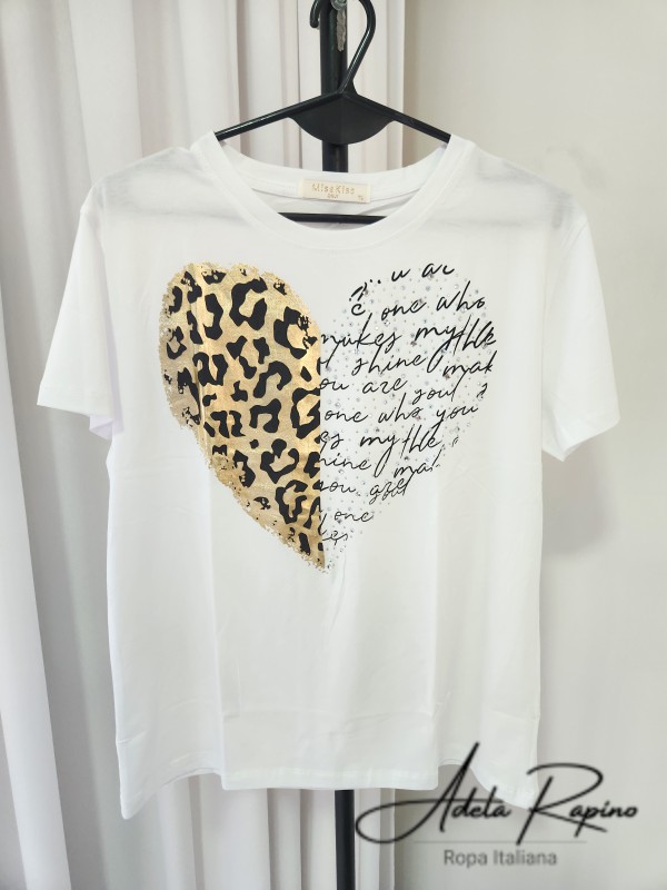Remeras Mangas Cortas con detalles al frente
