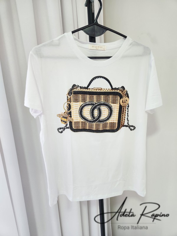 Remeras Mangas Cortas con detalles al frente